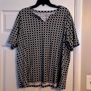 Croft & Barrow Black/White Top Size 1X